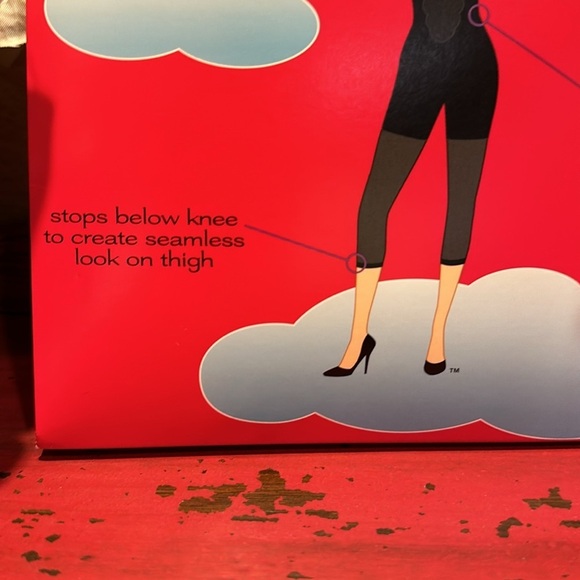 NWT Spanx Footless High Waisted Footless Pantyhose. - Picture 4 of 6